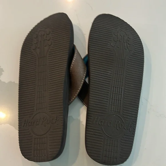 Like New Hard Rock Men’s Size 10 Brown Flip Flops - Picture 2 of 3